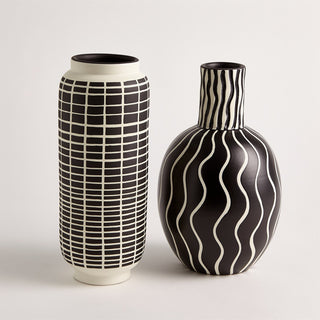 GRAPHIC VASES-BLACK/WHITE