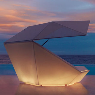 ILLUMINATED FAZ OUTDOOR DAYBED WITH PARASOL