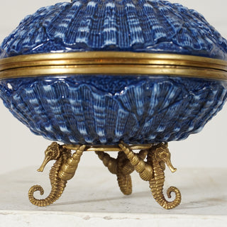 PORCELAIN BLUE DISH WITH LID