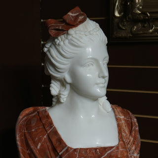 MARBLE LADY BUST RED